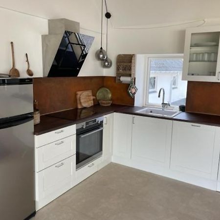 Uforstyrret Og Moderne Appartement Gadstrup Buitenkant foto