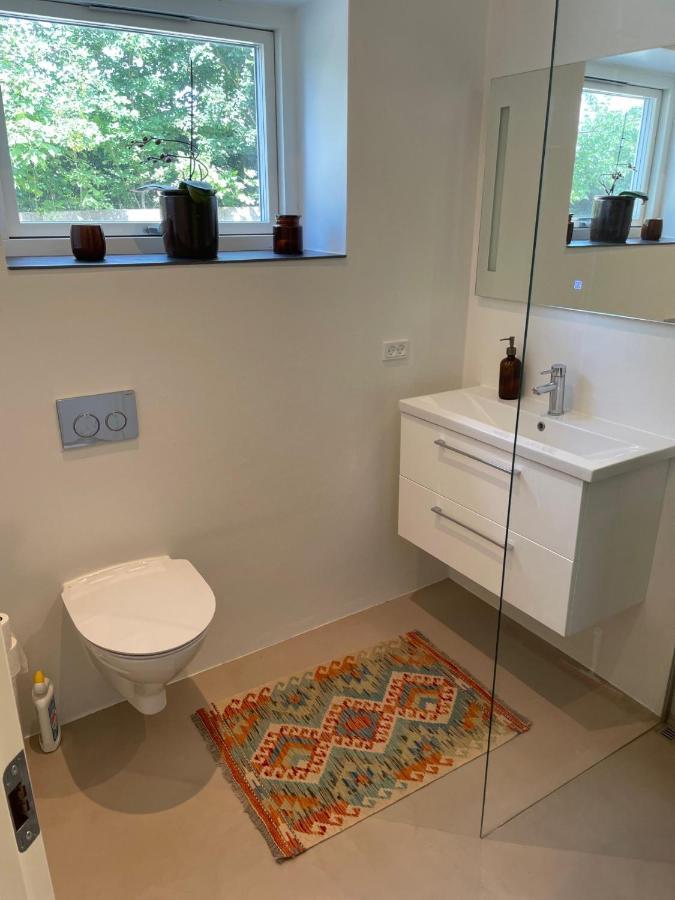 Uforstyrret Og Moderne Appartement Gadstrup Buitenkant foto