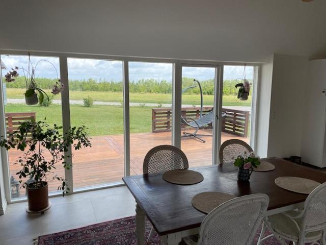 Uforstyrret Og Moderne Appartement Gadstrup Buitenkant foto